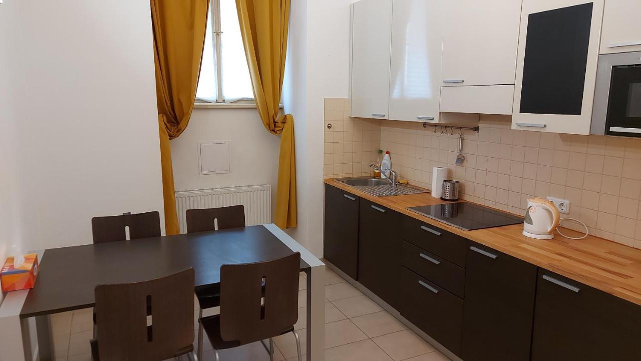 Quiet In Center Appartement Praag