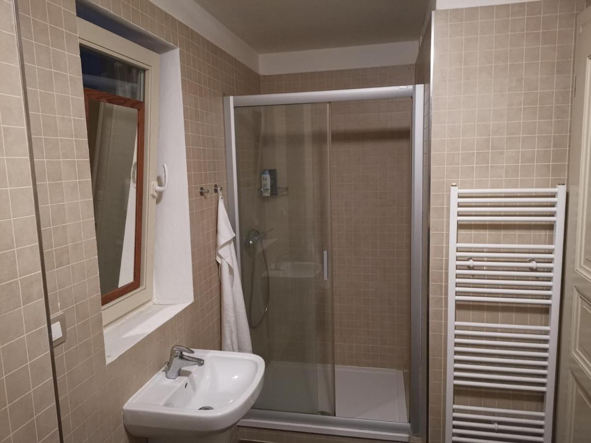 Appartement Quiet In Center Praag